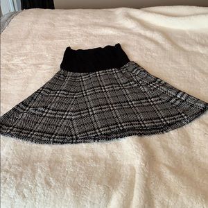 Black and White Houndstooth Plaid Maternity Skirt